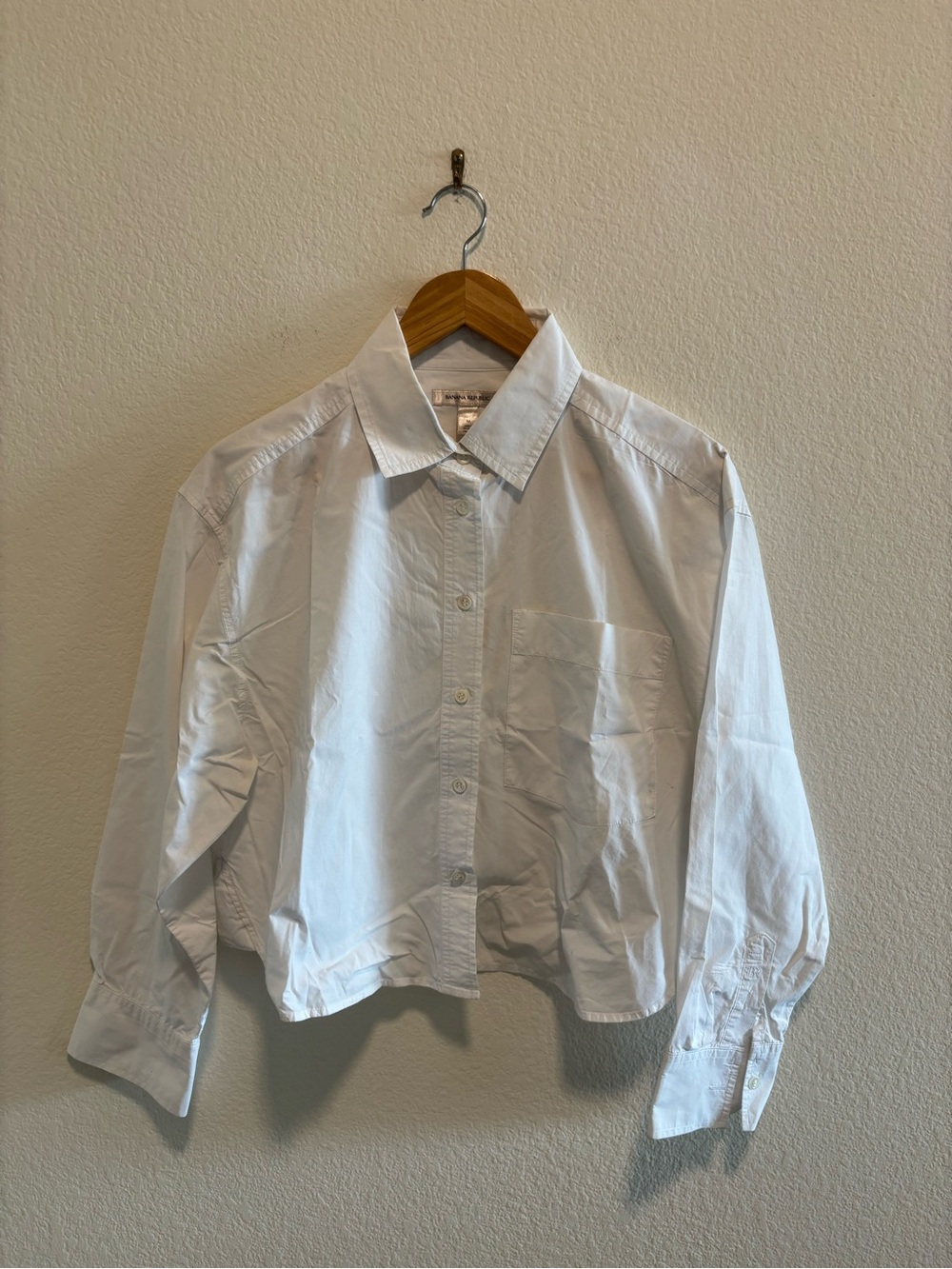 Banana Republic Banana Republic White Collared Button Shirt cropped